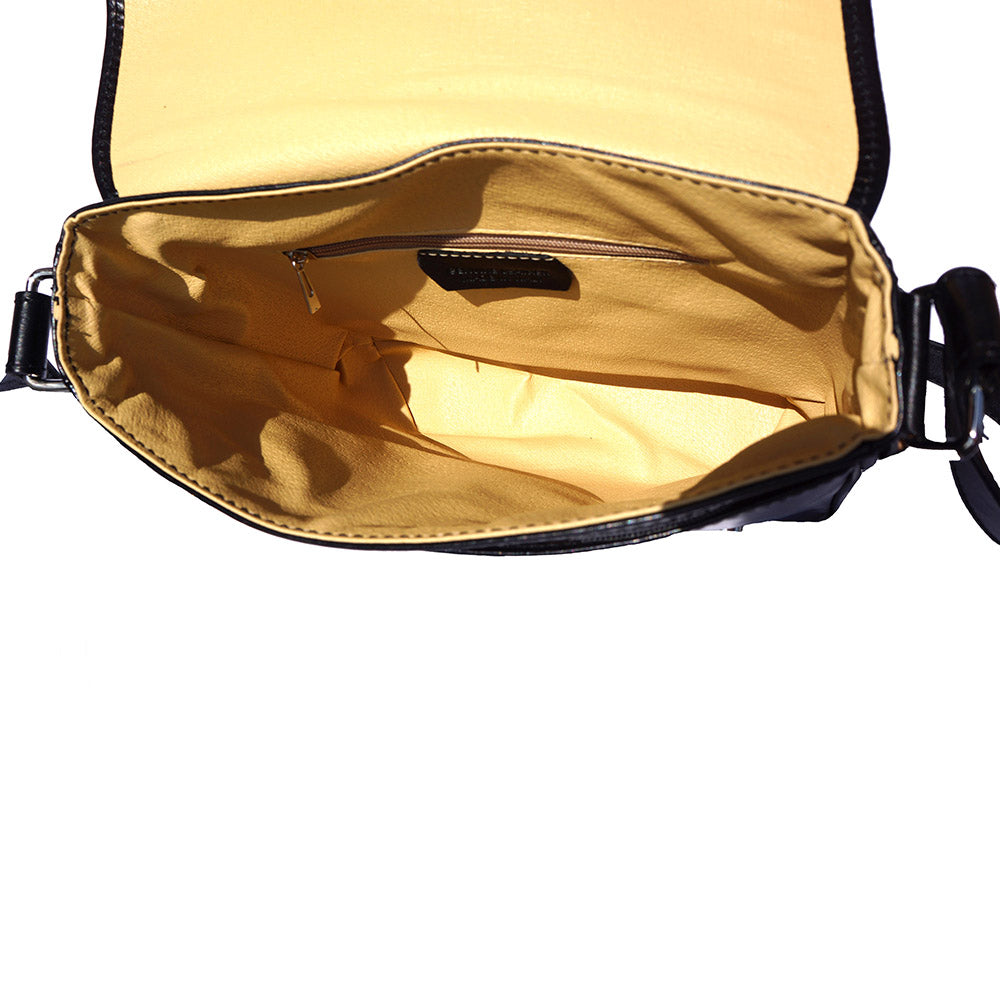 Christopher Messenger Bag in Vegetable Tanned Cow Leather - Made In Italy