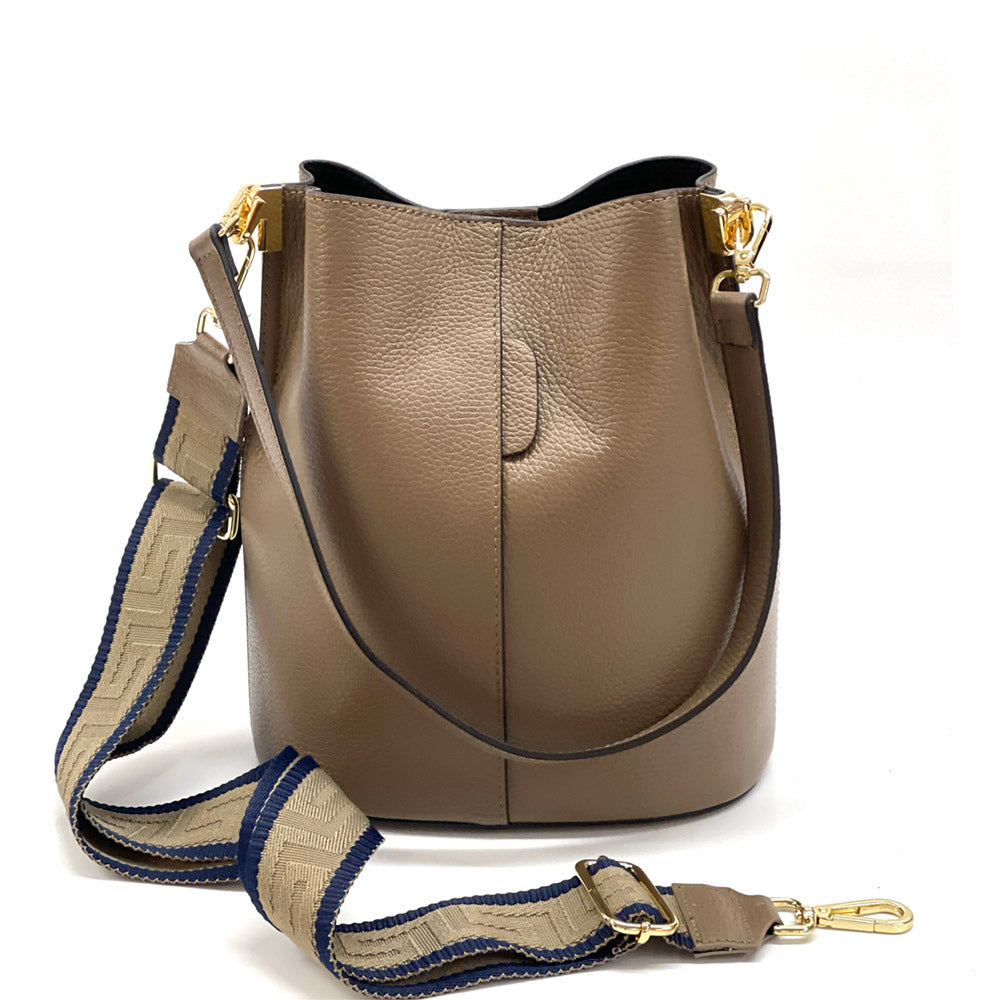 Maddalena GM leather bucket bag - Made In Italy