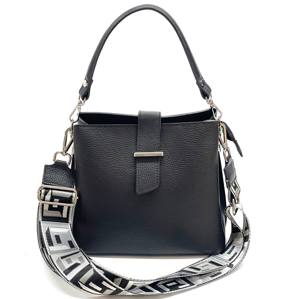 Kristen T leather shoulder bag - Made In Italy