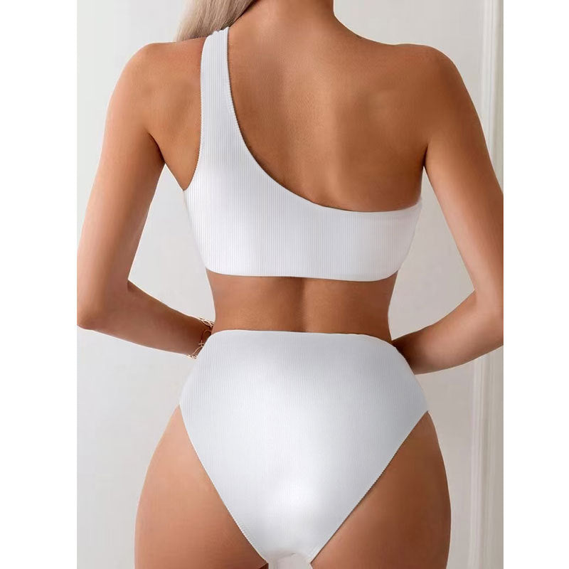 Single shoulder chain solid color bikini