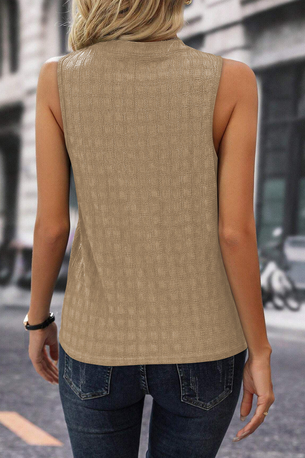 Elegant Sea Green Split Neck Lattice Tank Top