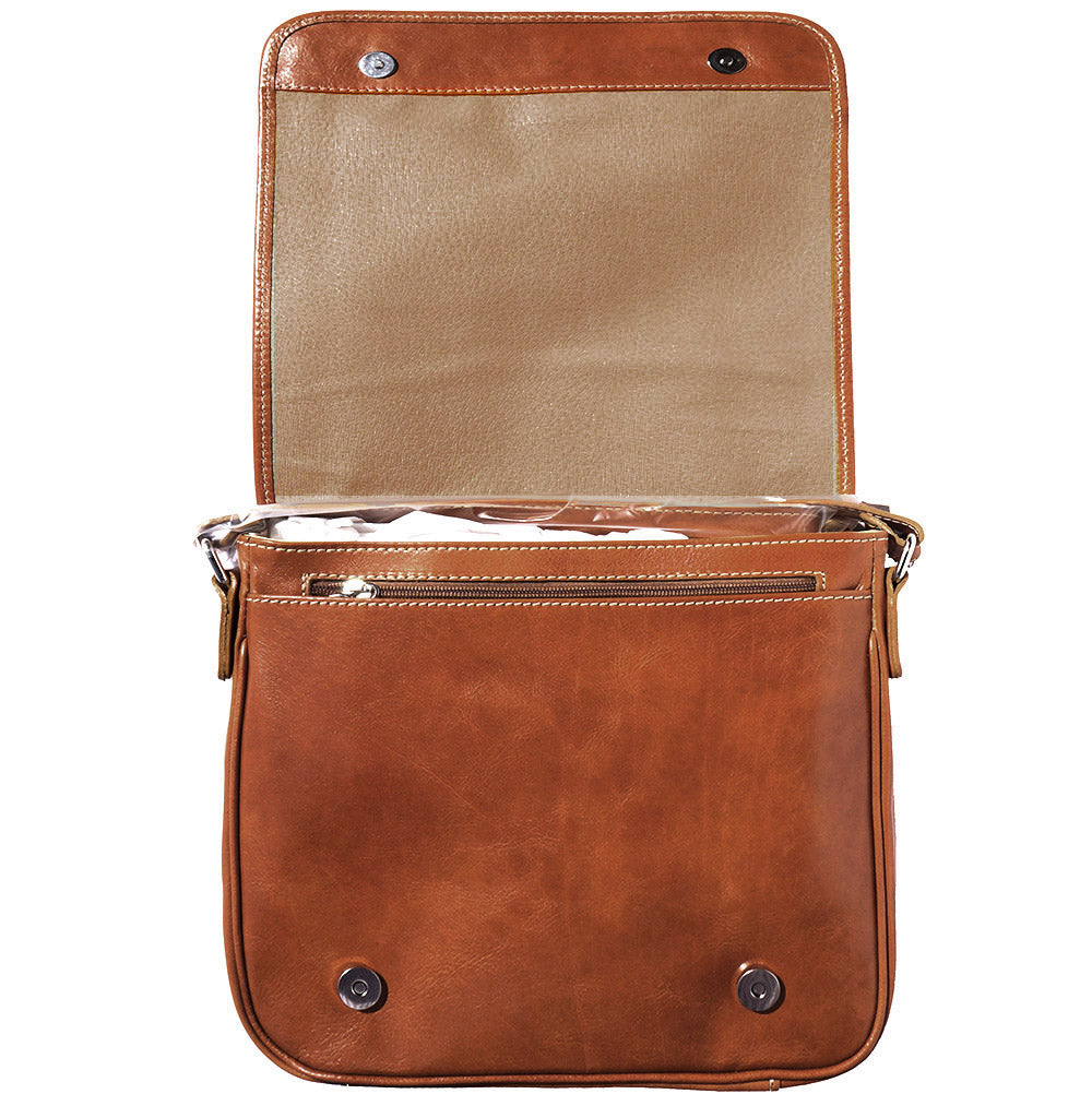 Christopher Messenger Bag in Vegetable Tanned Cow Leather - Made In Italy