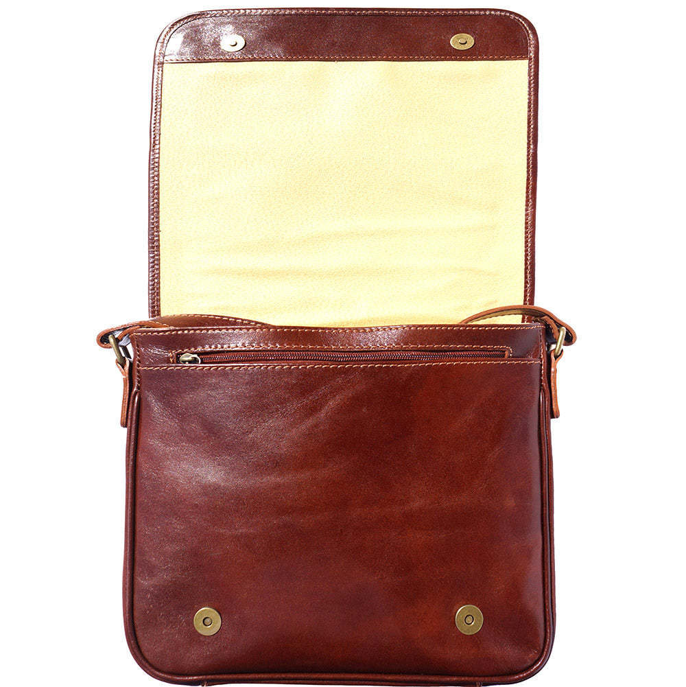 Christopher Messenger Bag in Vegetable Tanned Cow Leather - Made In Italy