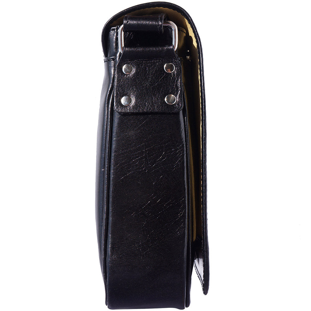 Christopher Messenger Bag in Vegetable Tanned Cow Leather - Made In Italy