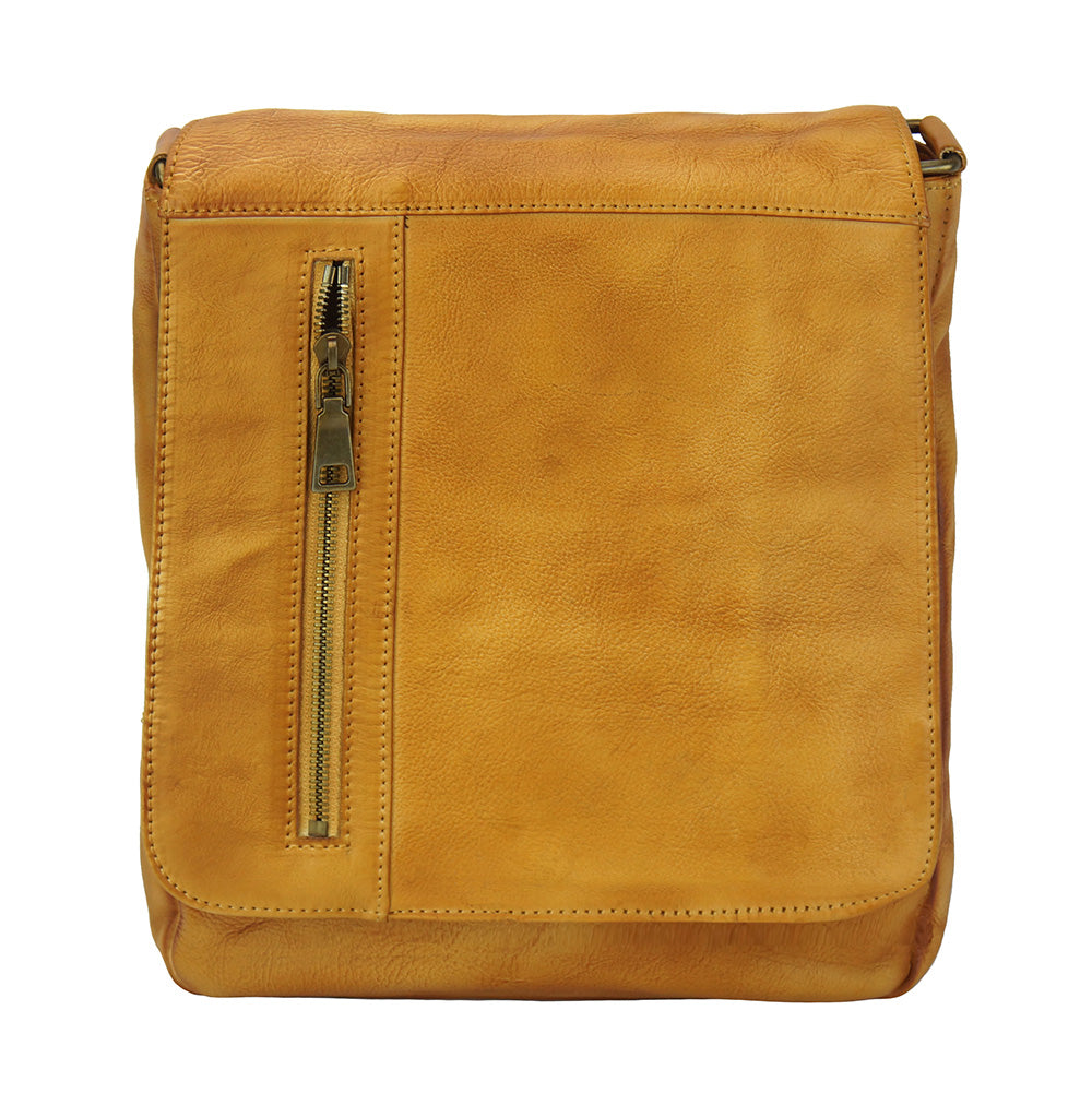 Igor Messenger Flap leather bag - Made In Italy