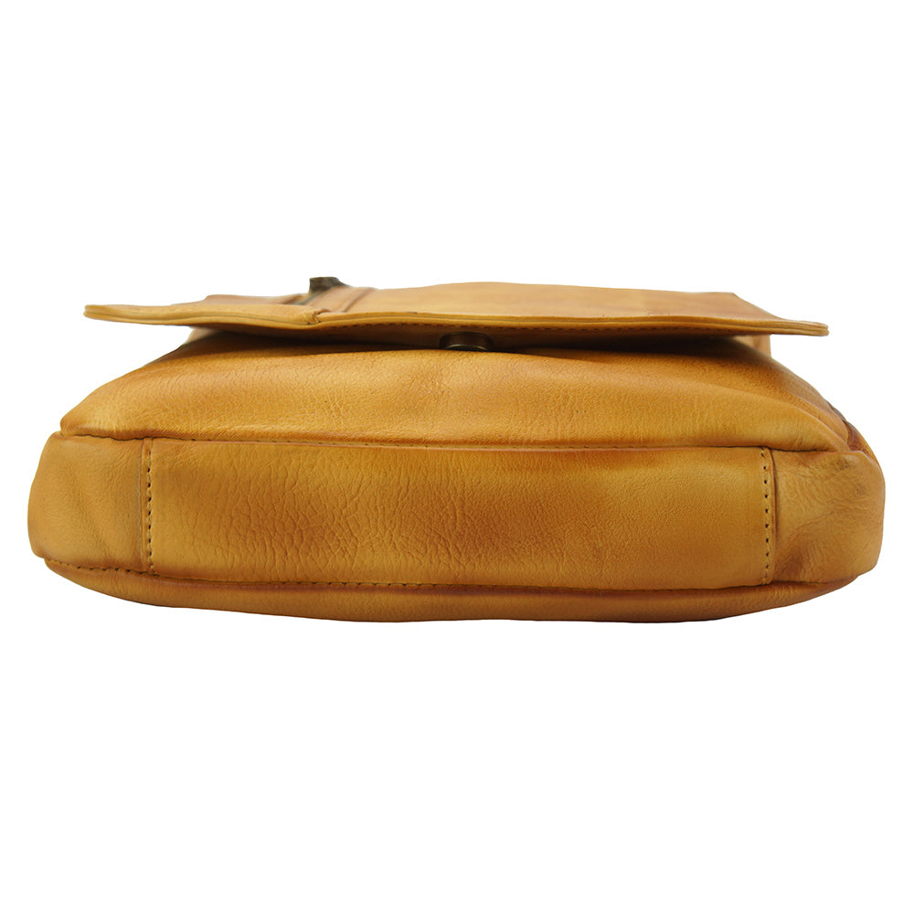 Igor Messenger Flap leather bag - Made In Italy