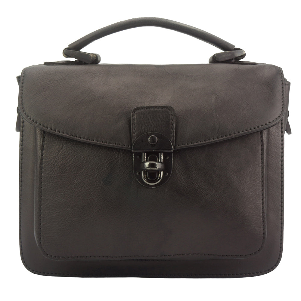 Montaigne GM vintage leather Handbag - Made In Italy