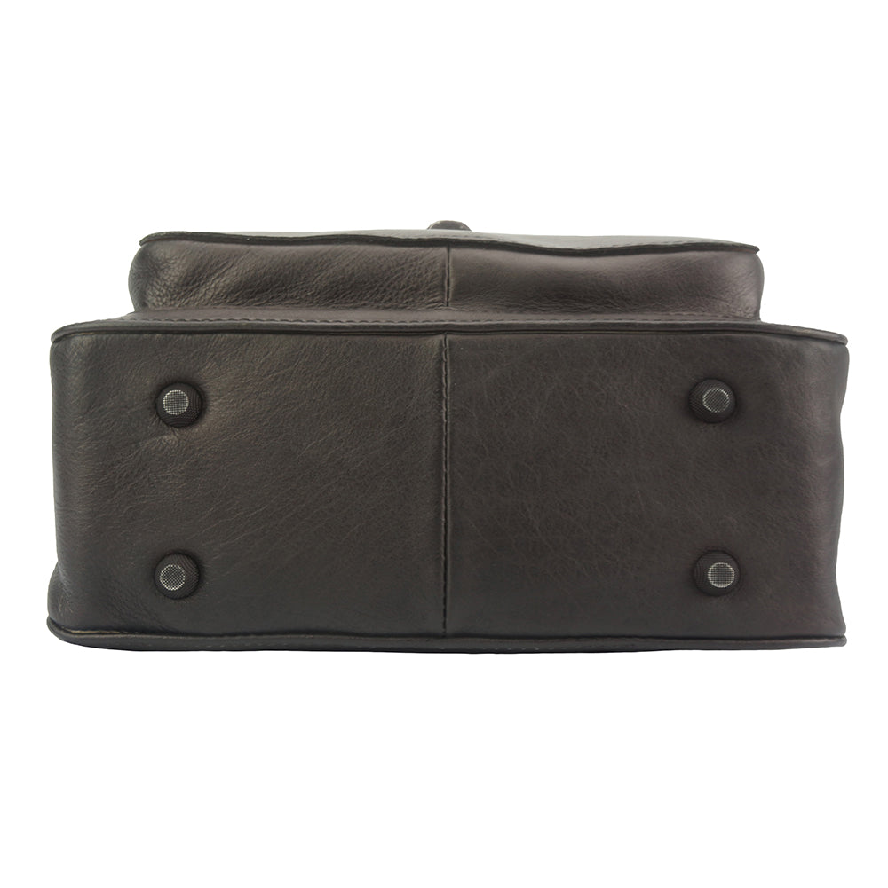 Montaigne GM vintage leather Handbag - Made In Italy