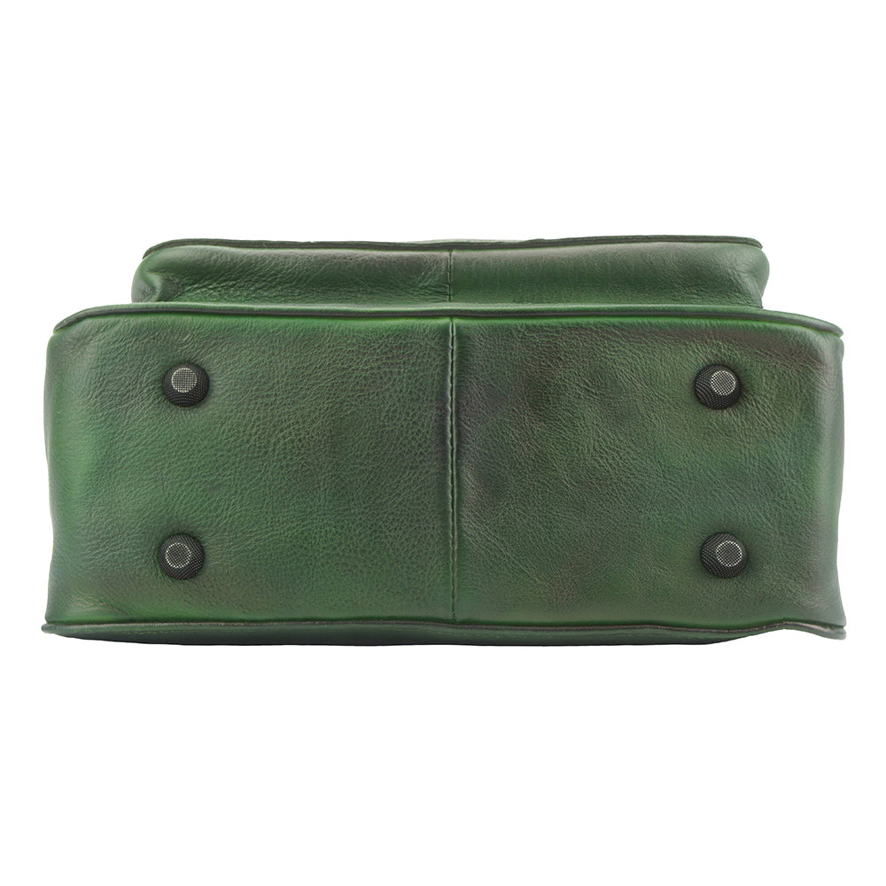 Montaigne GM vintage leather Handbag - Made In Italy