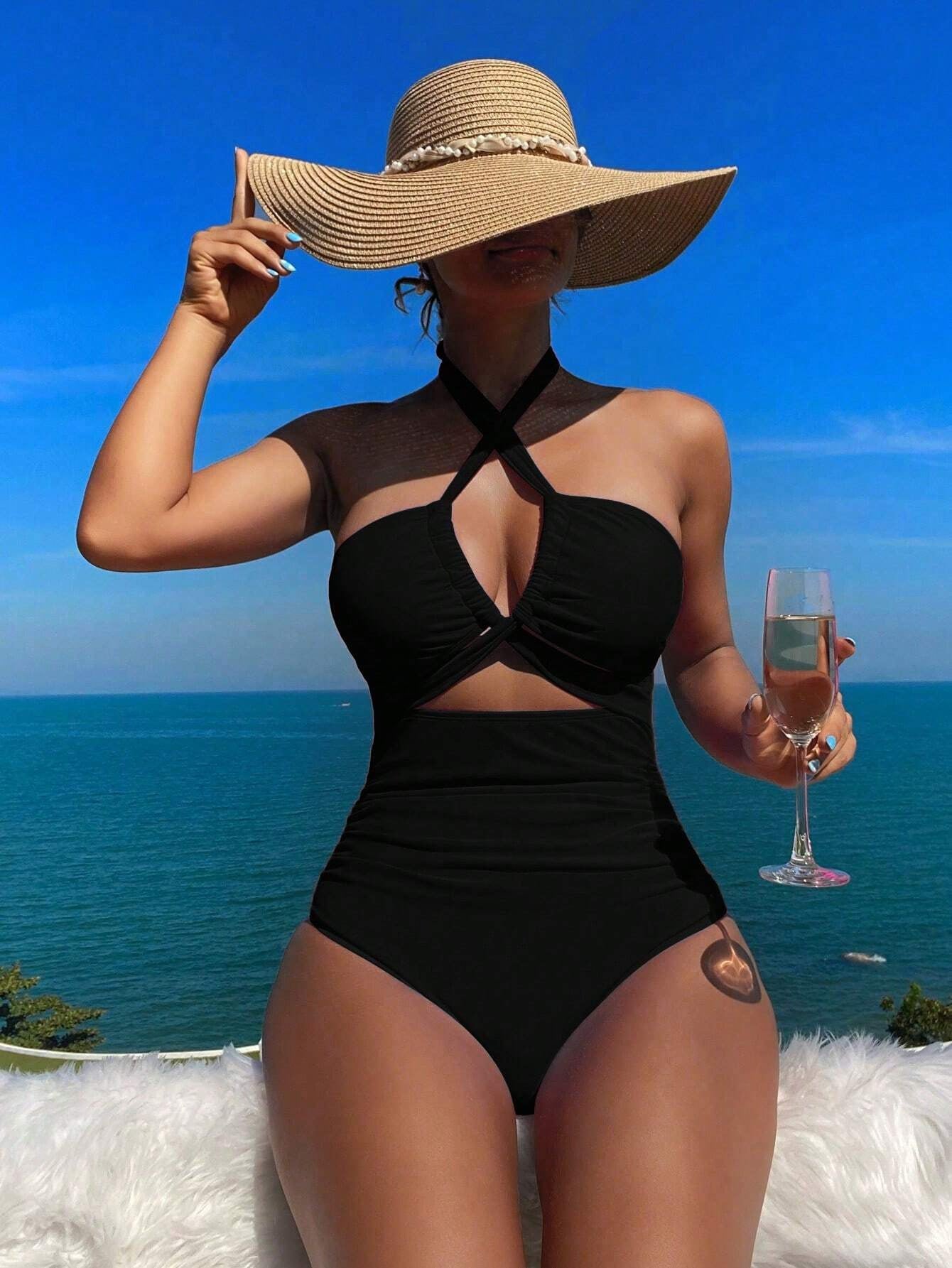 Solid color strap neck one-piece swimsuit
