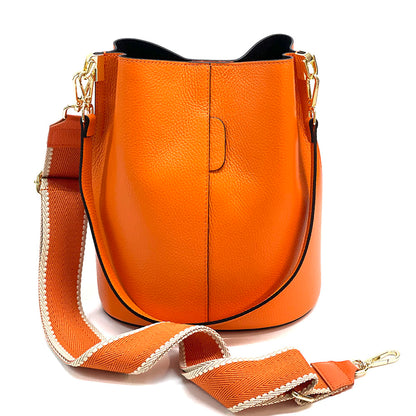 Maddalena GM leather bucket bag - Made In Italy