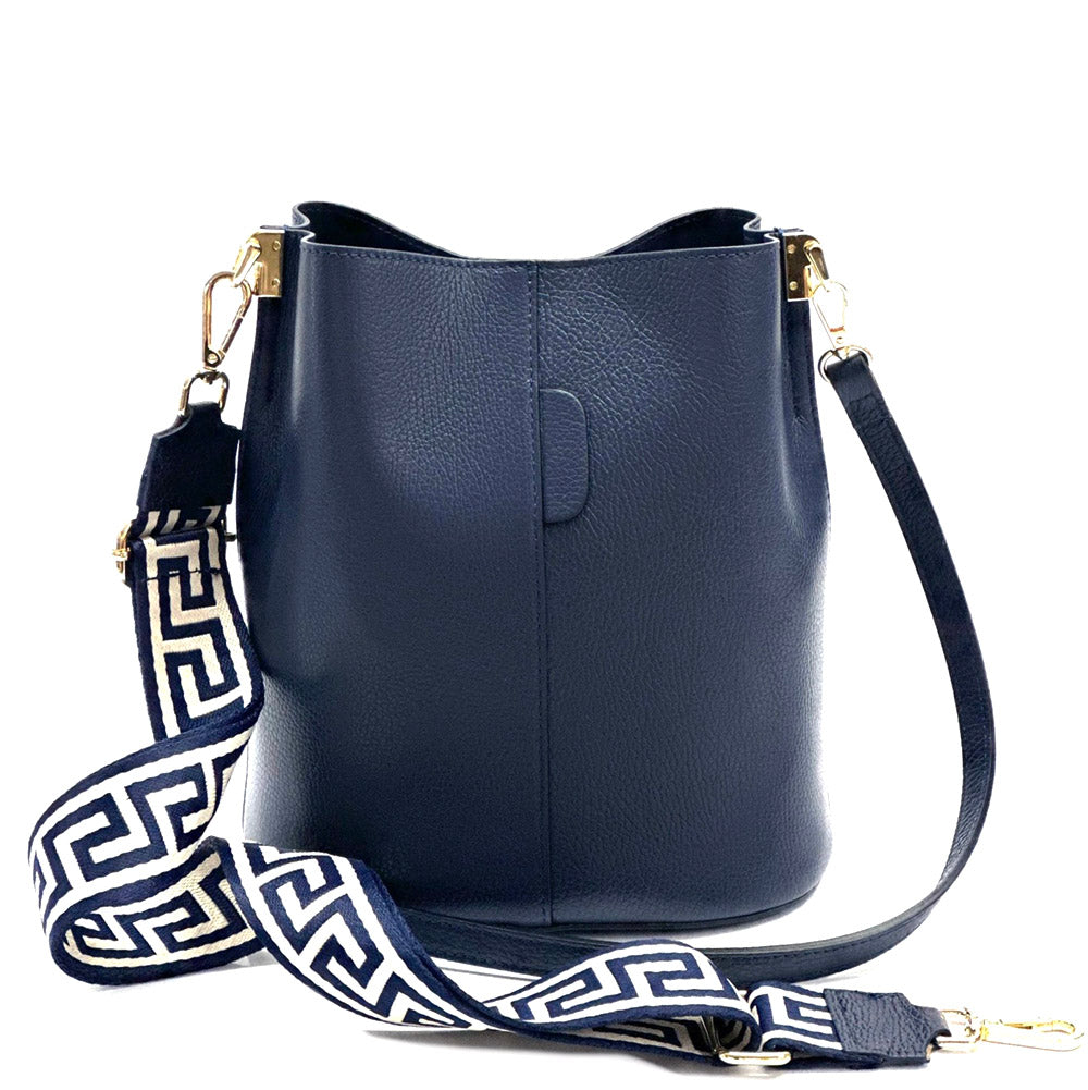 Maddalena GM leather bucket bag - Made In Italy