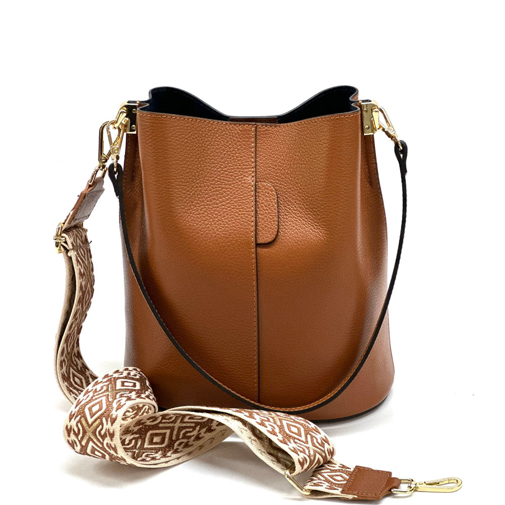 Maddalena GM leather bucket bag - Made In Italy