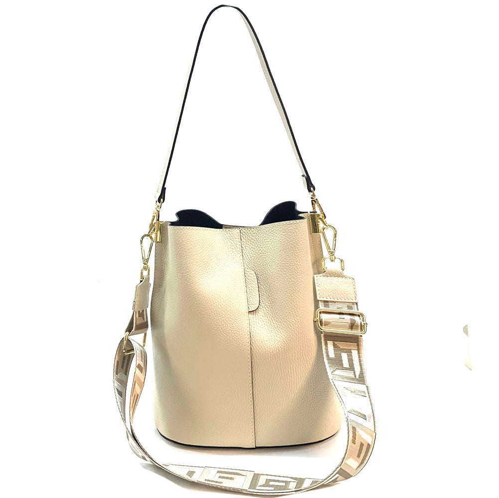 Maddalena GM leather bucket bag - Made In Italy