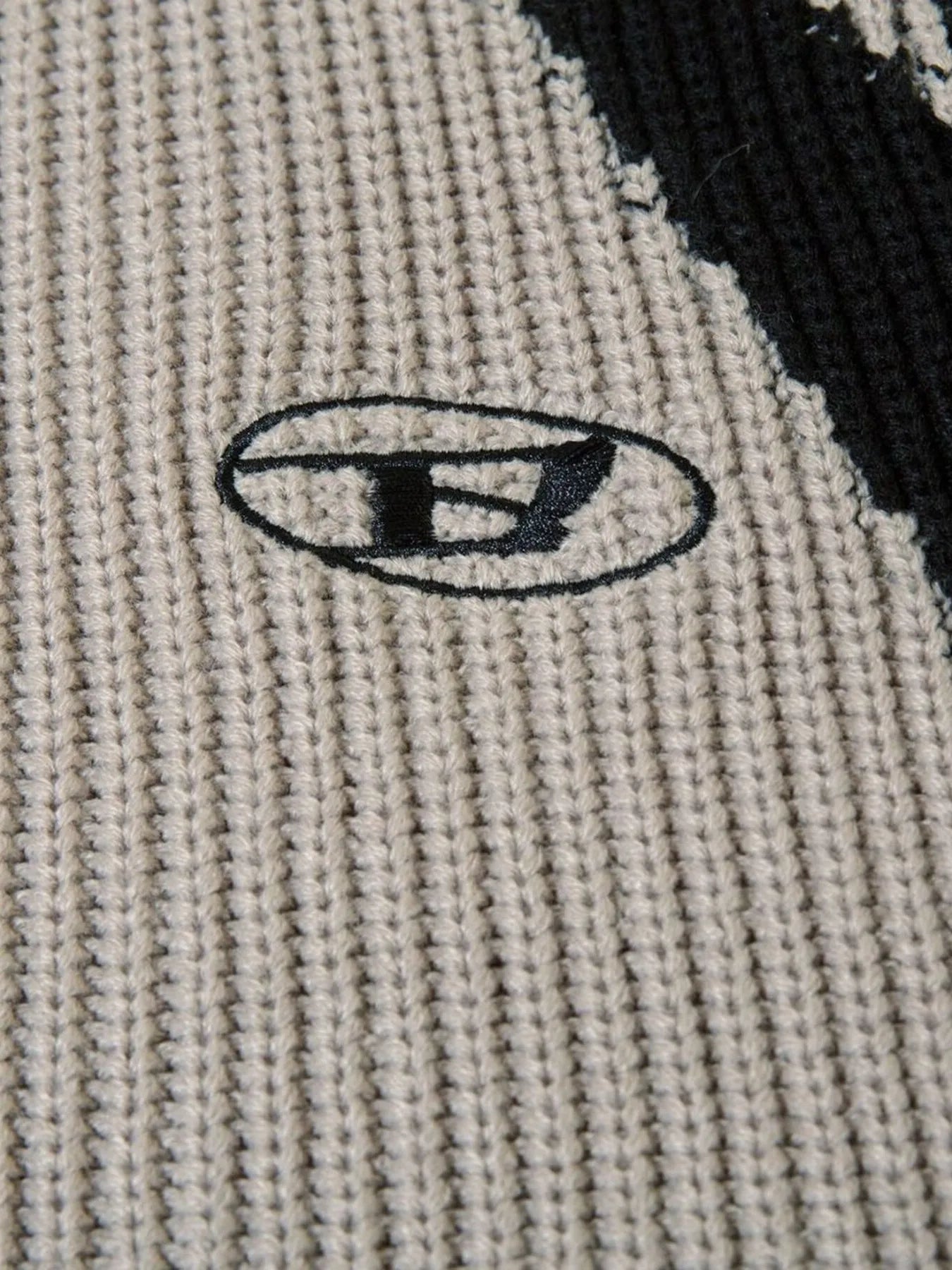 a9ca79af21e1438bb6353afda0e5a499-Max-Origin