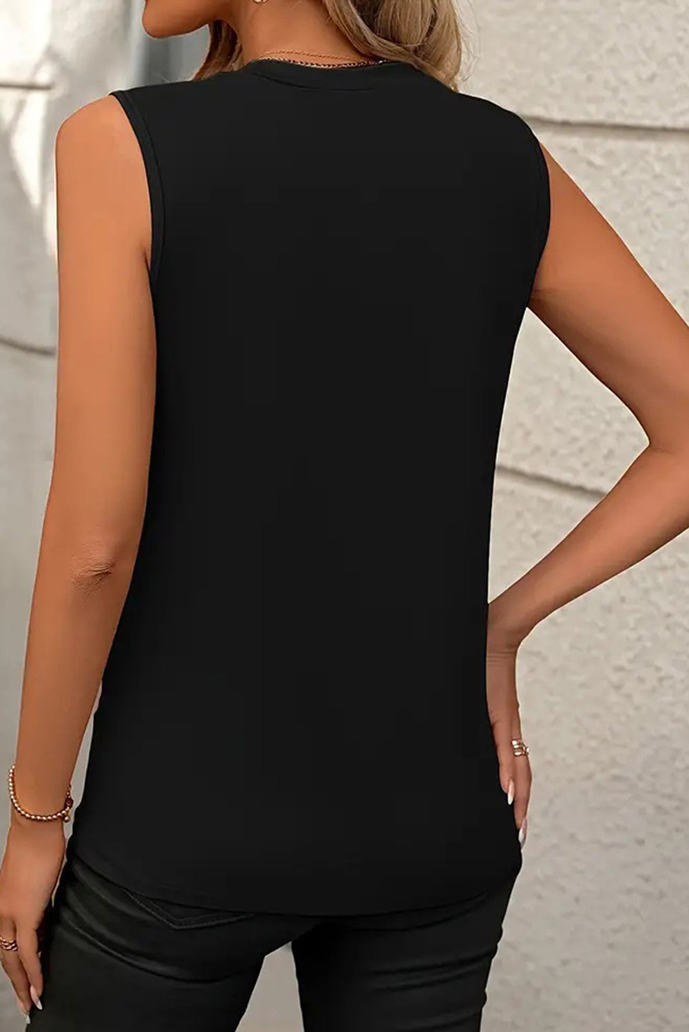 Trendy Black Pleated Sleeveless Tank Top